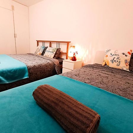 By Plaza Real Budget Rooms Βαρκελώνη Εξωτερικό φωτογραφία