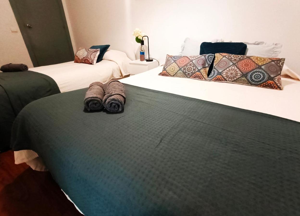 By Plaza Real Budget Rooms Βαρκελώνη Εξωτερικό φωτογραφία